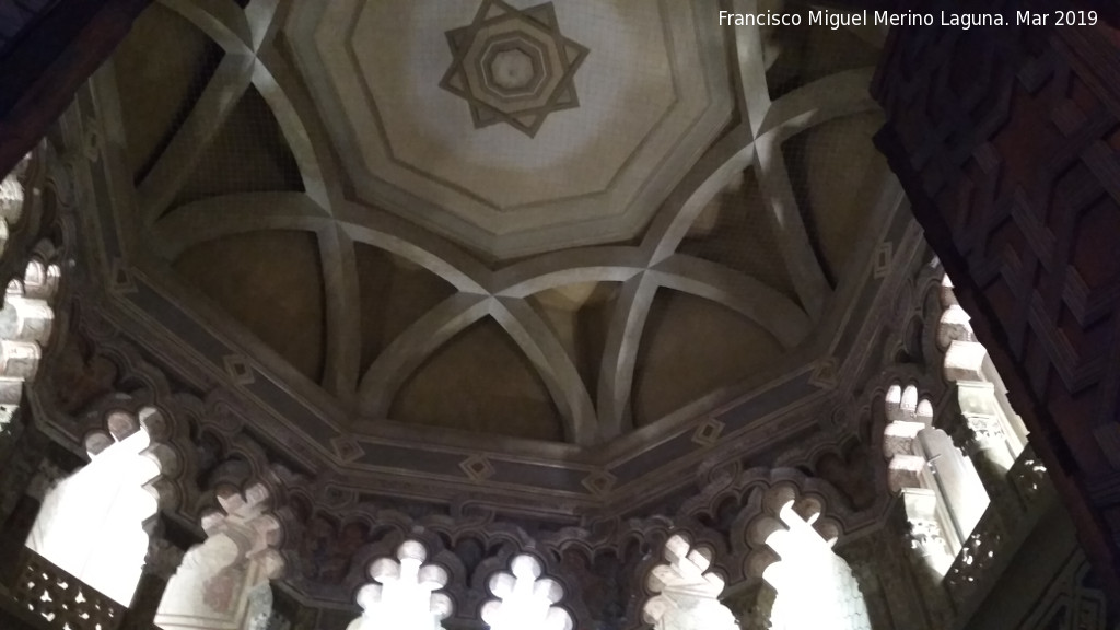 Aljafera. Mezquita - Aljafera. Mezquita. Cpula
