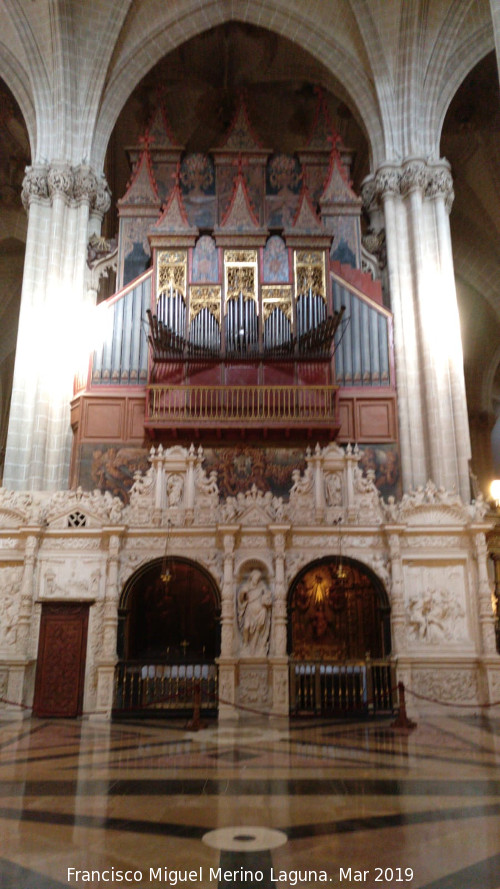 Catedral del Salvador. Coro - Catedral del Salvador. Coro. rgano dando a las naves de la epstola
