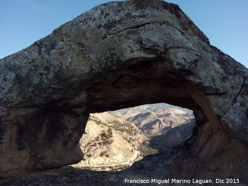 Castellones de Ceal - Castellones de Ceal. Ventana natural