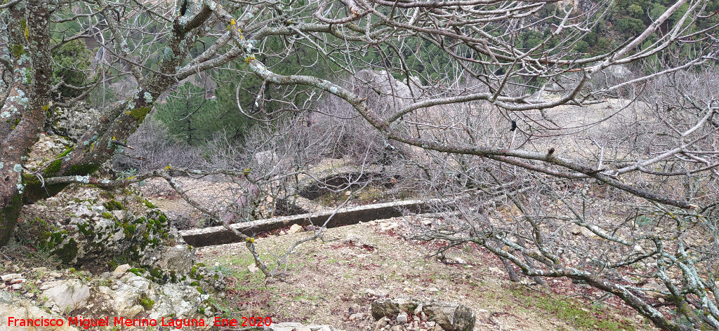 Central Hidroel�ctrica Cerrada de Utrero - Central Hidroel�ctrica Cerrada de Utrero. Canalizaciones y construcciones aguas arriba en la cerrada