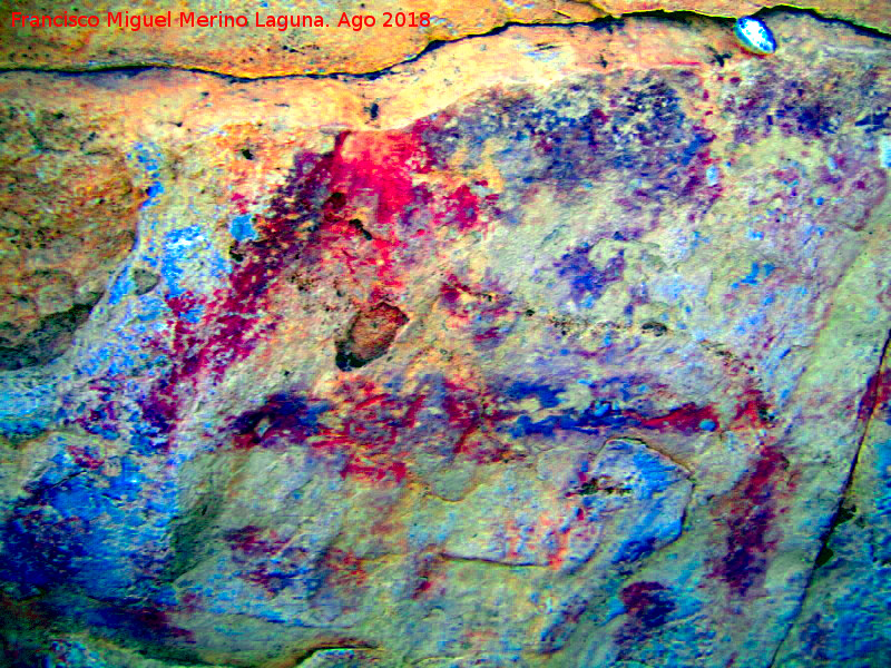 Pinturas rupestres de la Raspa de Piedra Redonda III - Pinturas rupestres de la Raspa de Piedra Redonda III. Tratada con Dstretch