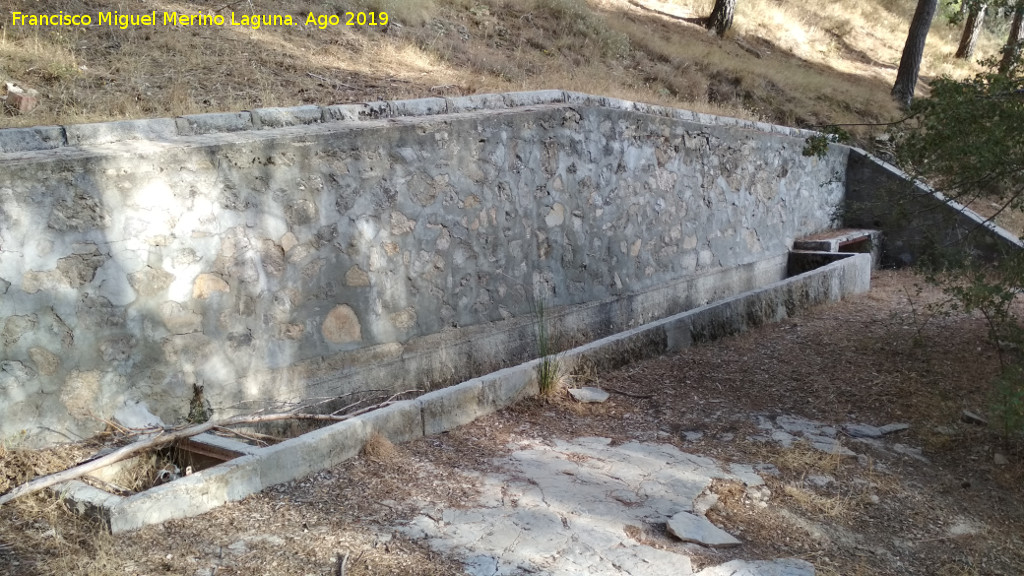 Fuente del rea recreativa del Arroyo de La Cueva - Fuente del rea recreativa del Arroyo de La Cueva. 
