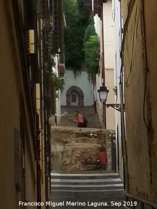 Pilar del Va Crucis - Pilar del Va Crucis. Desde la Calle Paera