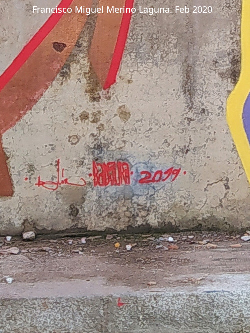 Grafiti de la Esposa del Minero y el Minero de la Cruz - Grafiti de la Esposa del Minero y el Minero de la Cruz. Firma