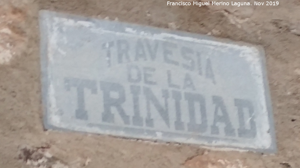 Calle Traves�a de la Trinidad - Calle Traves�a de la Trinidad. Placa
