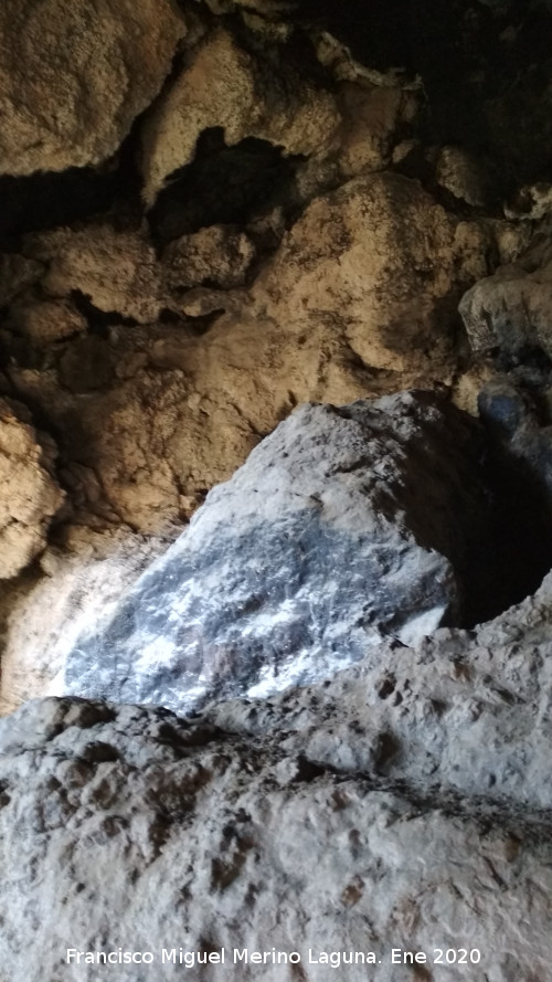 Cueva de la Meseta de la Yegua - Cueva de la Meseta de la Yegua. Interior