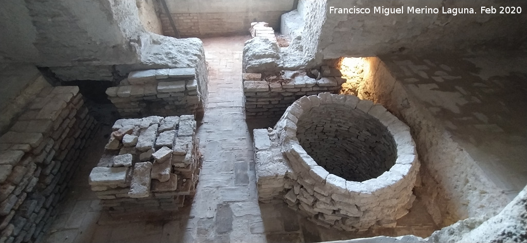 Alc�zar de Jerez. Ba�os �rabes - Alc�zar de Jerez. Ba�os �rabes. Hipocausto y horno en la sala caliente
