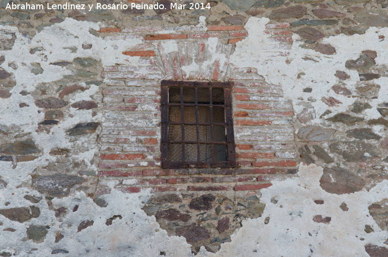 Monasterio Casera de Don Bernardo - Monasterio Casera de Don Bernardo. Ventana con rejera