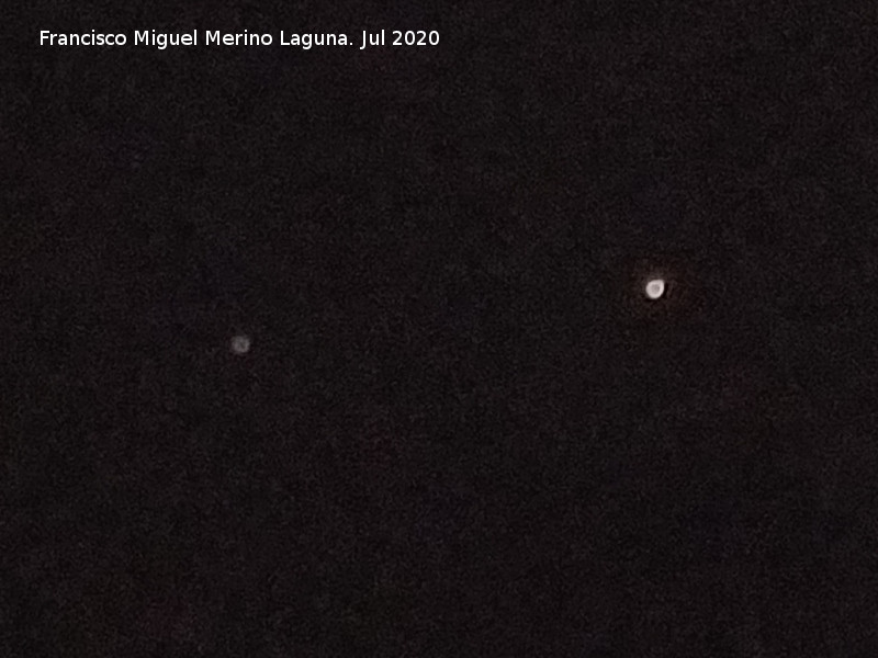 J�piter - J�piter. J�piter a la izquierda y Saturno a la derecha. Los Villares