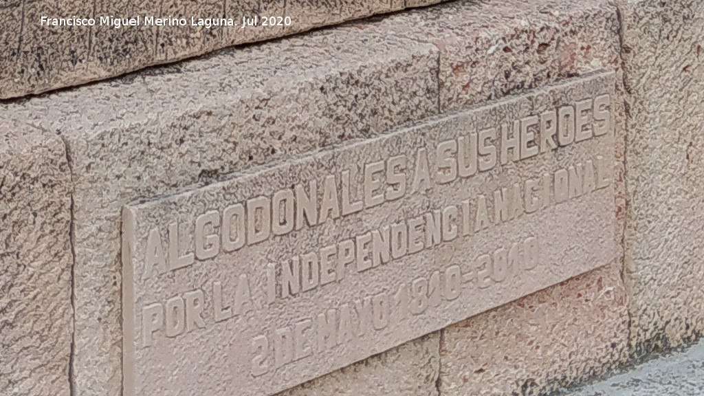 Monumento a Sus H�roes - Monumento a Sus H�roes. Placa