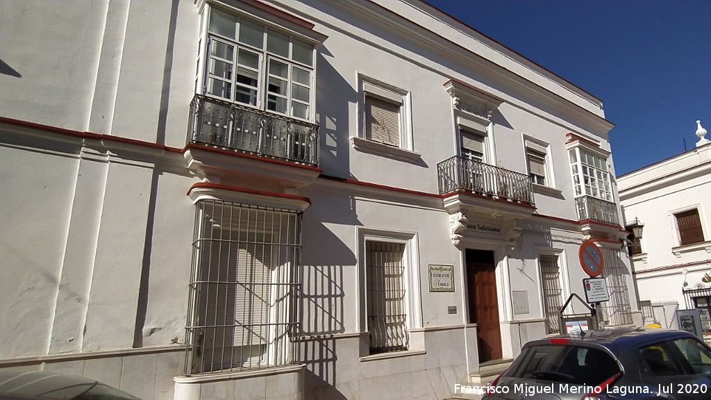 Casa Salesiana - Casa Salesiana. 