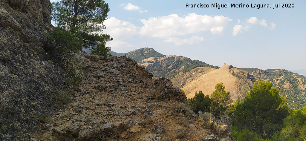 Pecho de Salvatierra - Pecho de Salvatierra. Desde el Camino Alto de la Quebrada