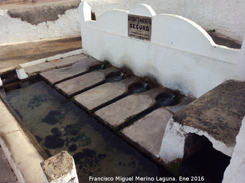 Fuente de El Ojuelo - Fuente de El Ojuelo. 