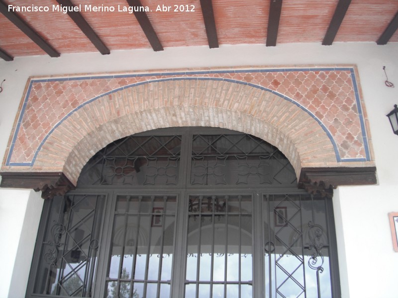 Ermita de la Virgen de los ngeles - Ermita de la Virgen de los ngeles. Arco rebajado