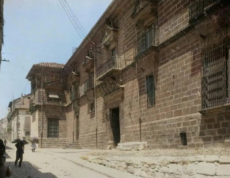 Palacio del Marqus de Bussianos - Palacio del Marqus de Bussianos. Foto antigua coloreada 1924