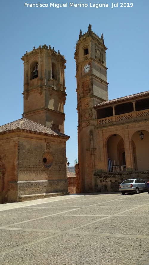 Plaza Mayor - Plaza Mayor. Torre de la Trinidad y la Torre del Tardn