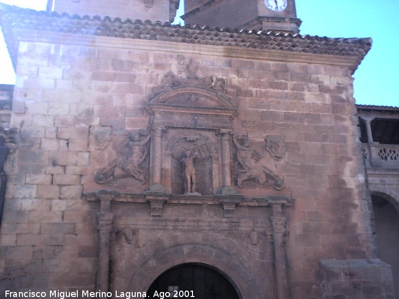 Iglesia de la Trinidad - Iglesia de la Trinidad. Portada lateral