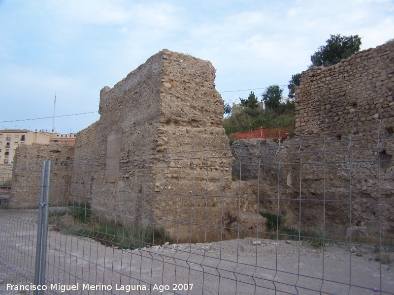 Muralla - Muralla. Muralla de la Calle Rambla