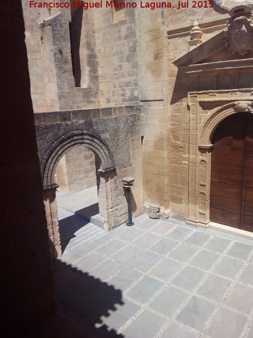 La Mota. Casas del Cabildo - La Mota. Casas del Cabildo. Puerta del patio lateral