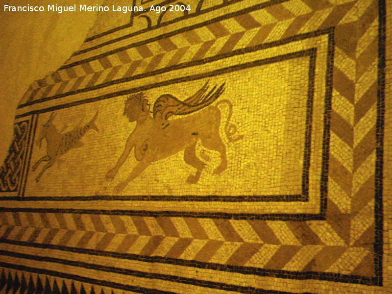 Palacio Ducal - Palacio Ducal. Esfinge del mosaico de la calle San Gil