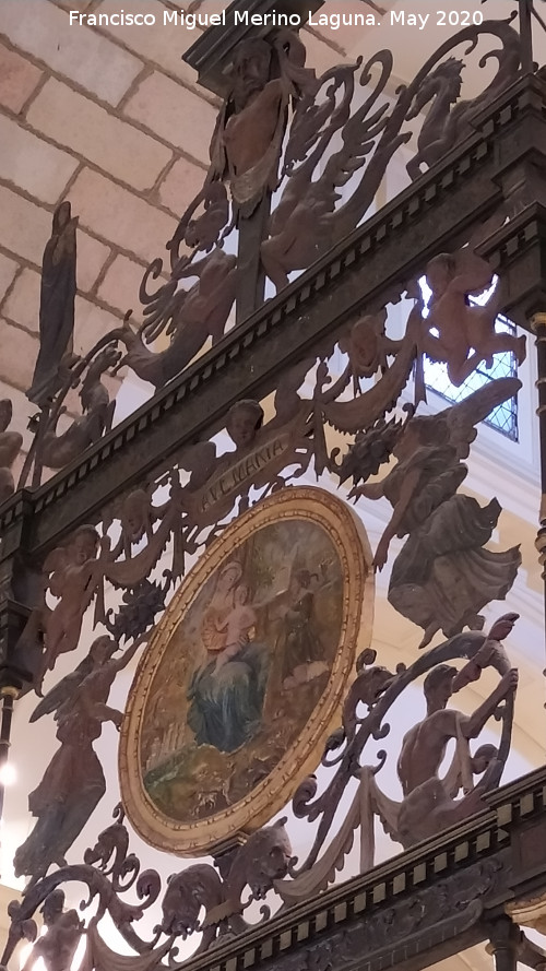 Santuario de la Virgen de la Cabeza - Santuario de la Virgen de la Cabeza. Medall�n