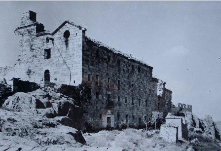 Santuario de la Virgen de la Cabeza - Santuario de la Virgen de la Cabeza. Foto antigua. Tras el bombardeo