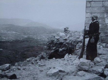 Santuario de la Virgen de la Cabeza - Santuario de la Virgen de la Cabeza. Foto antigua. Tras el bombardeo