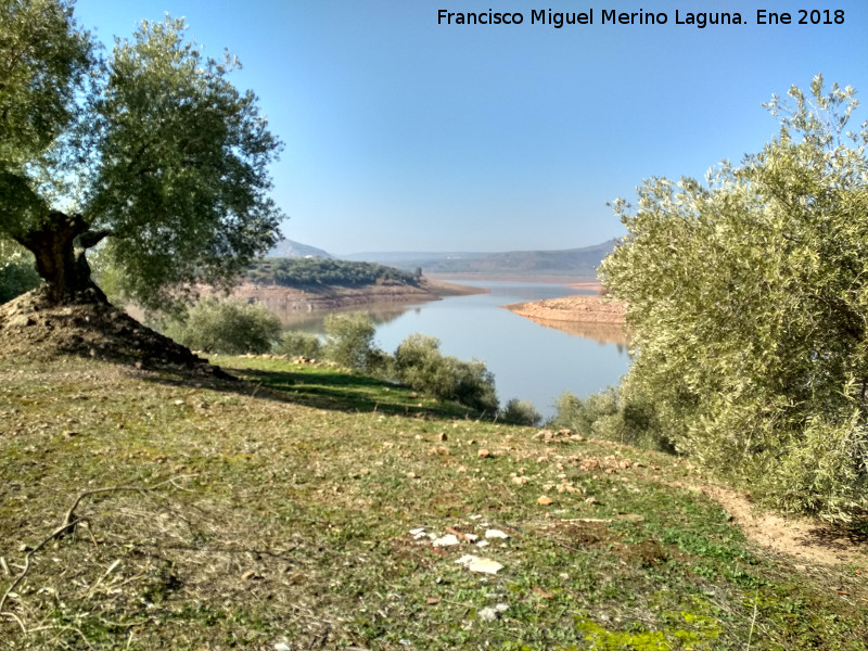 Pantano del Guadaln - Pantano del Guadaln. Desde la finca del Vizconde