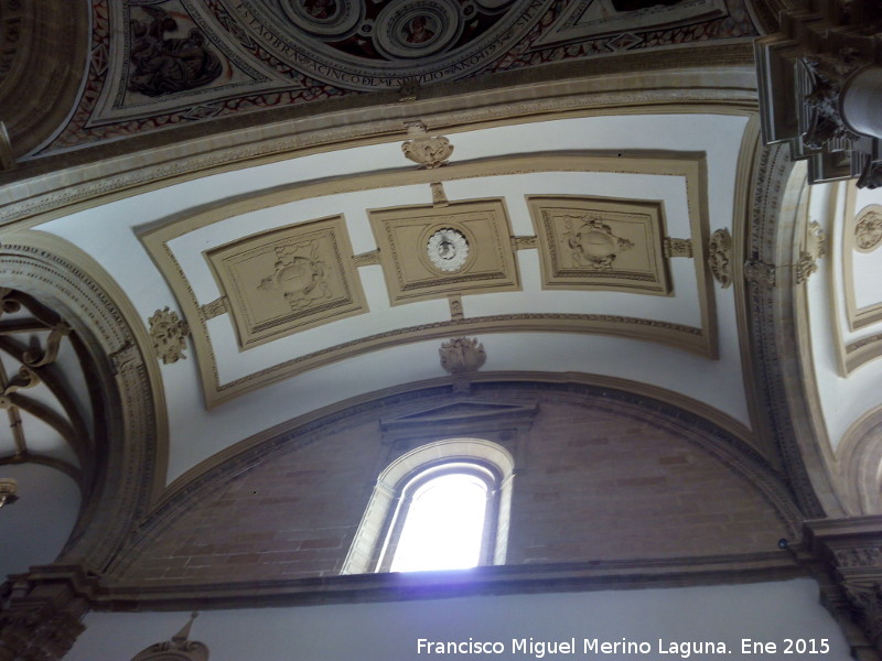 Catedral de Baeza. Interior - Catedral de Baeza. Interior. Bveda con escudos