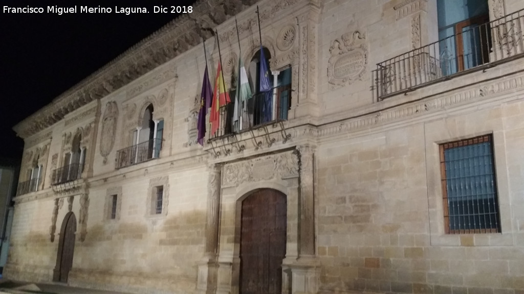 Ayuntamiento de Baeza - Ayuntamiento de Baeza. De noche