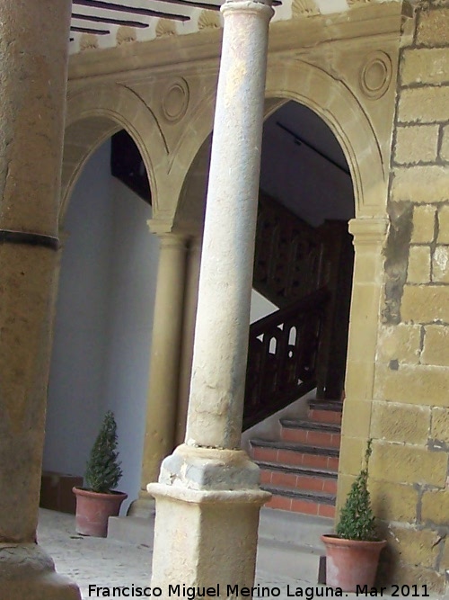 Hospital de los Trinitarios - Hospital de los Trinitarios. Escalera