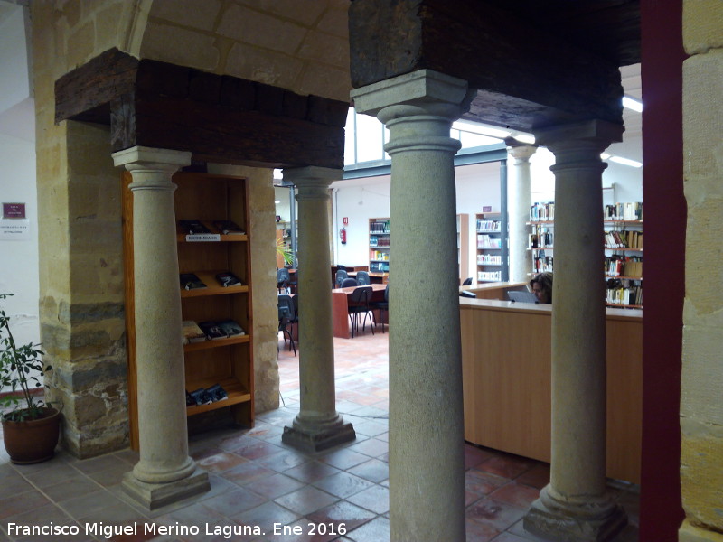 Hospital de San Antonio Abad - Hospital de San Antonio Abad. Columnas