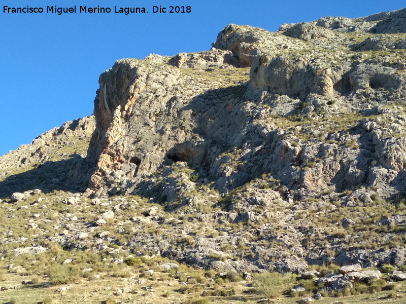 Cerro Cuevas del Aire - Cerro Cuevas del Aire. Abrigos