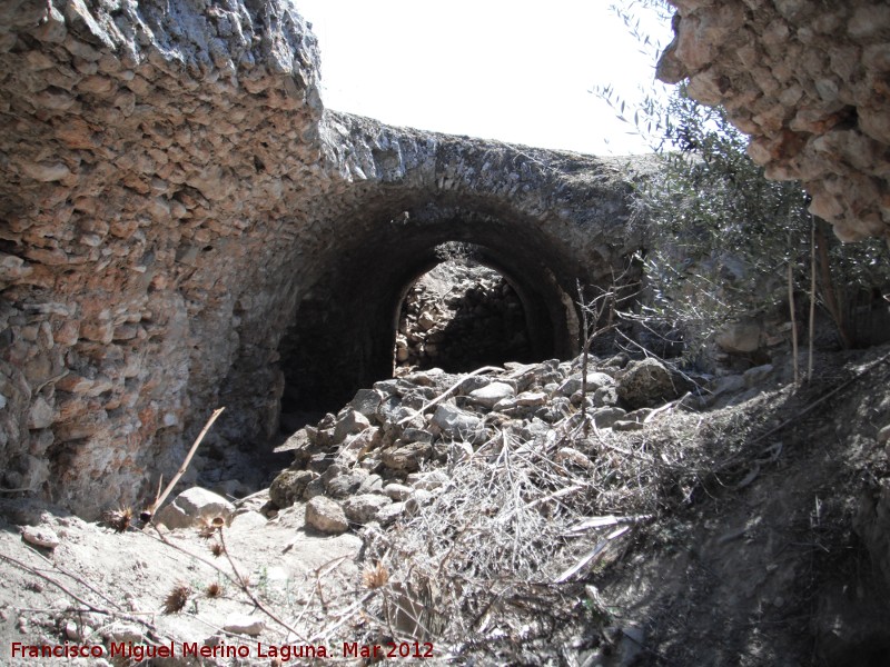 Aljibe romano del Cerro Maquiz - Aljibe romano del Cerro Maquiz. Interior