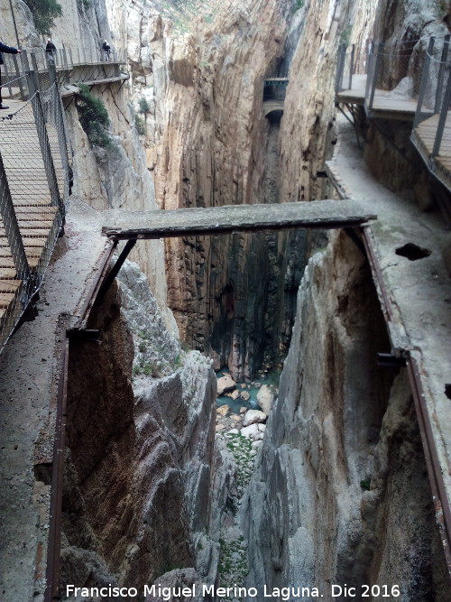 Caminito del Rey - Caminito del Rey. Atajo en el viejo camino