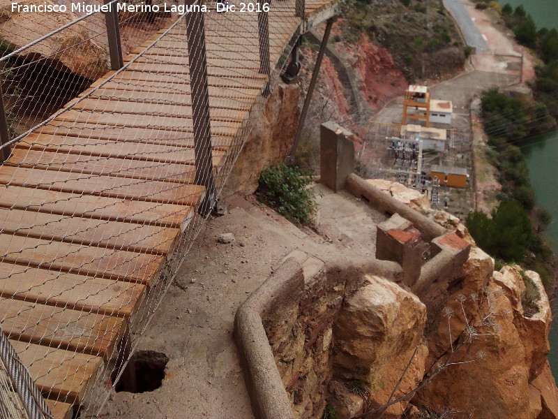 Caminito del Rey - Caminito del Rey. Camino viejo y camino nuevo en el Desfiladero de los Gaitanes