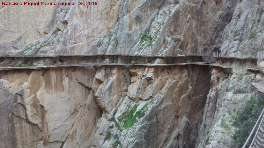 Caminito del Rey - Caminito del Rey. Camino viejo y camino nuevo en el Desfiladero de los Gaitanes