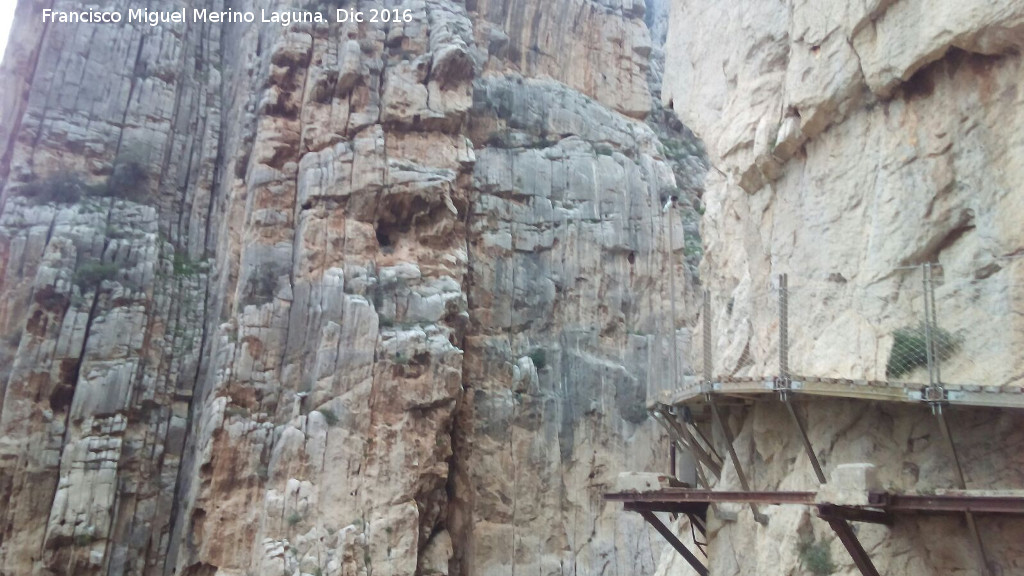 Caminito del Rey - Caminito del Rey. Camino viejo y camino nuevo en el Desfiladero de los Gaitanes