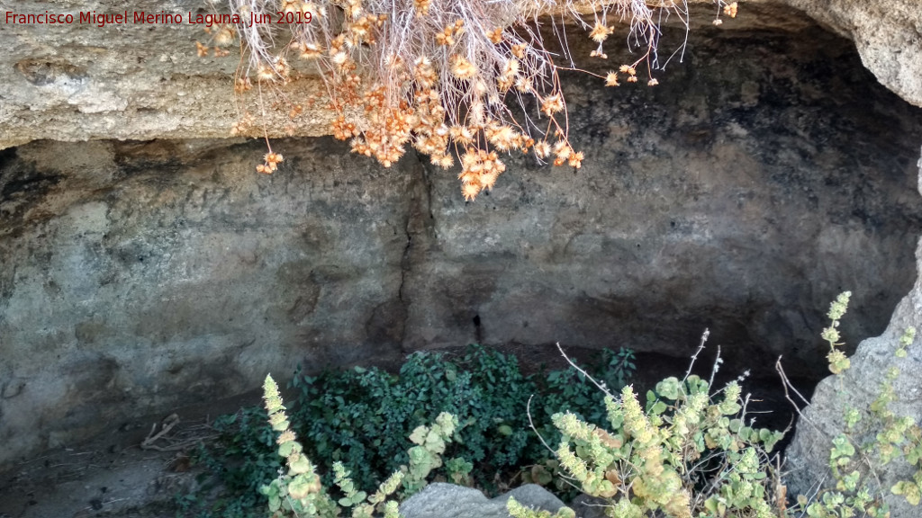 Bobastro - Bobastro. Casas excavadas en la roca de la ladera sur