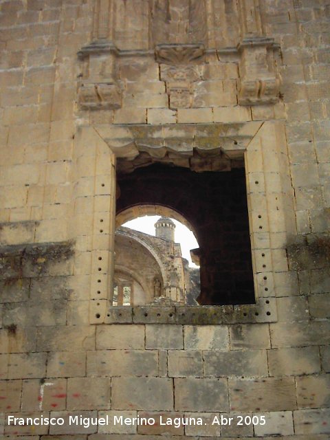 Iglesia de Santa Mara - Iglesia de Santa Mara. Ventana de la fachada principal en la Torre