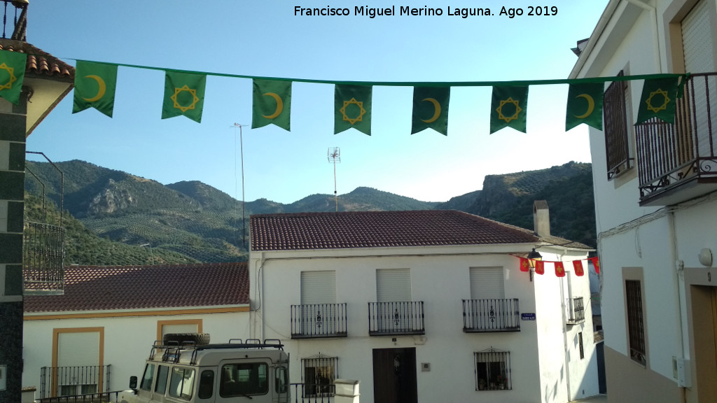 Fiestas de Moros y Cristianos - Fiestas de Moros y Cristianos. Engalanado de calles