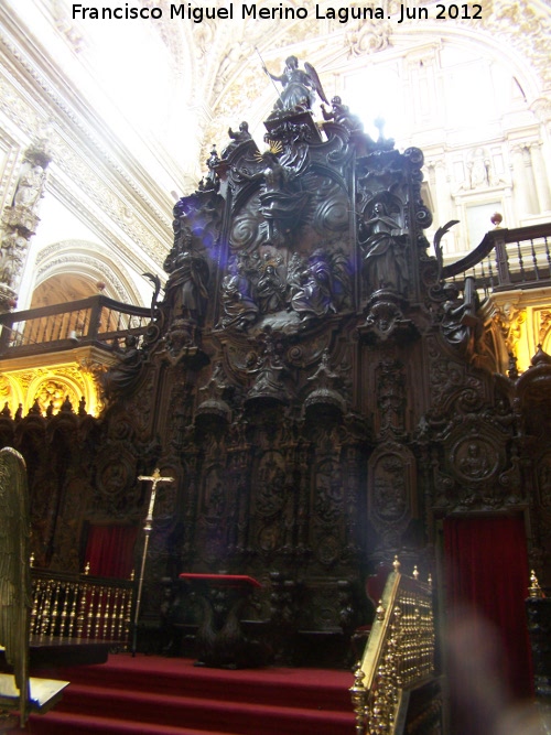 Mezquita Catedral. Coro - Mezquita Catedral. Coro. Silla episcopal