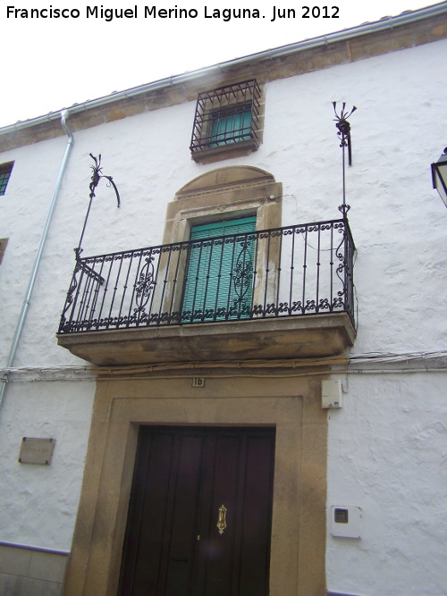 Casa de la Calle San Miguel n 16 - Casa de la Calle San Miguel n 16. Portada y balcn