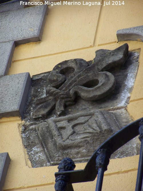 Casa del Rey Fernando - Casa del Rey Fernando. Flor de Lis