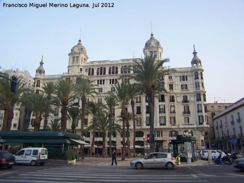 Edificio Carbonell - Edificio Carbonell. 