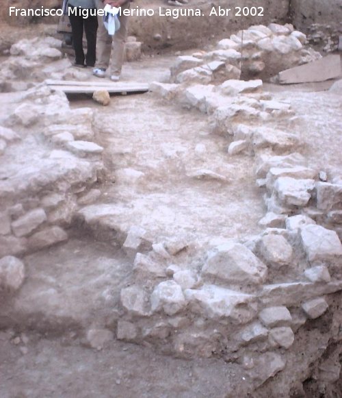 Marroques Bajos - Marroques Bajos. Puerta y calle de acceso al cuarto anillo