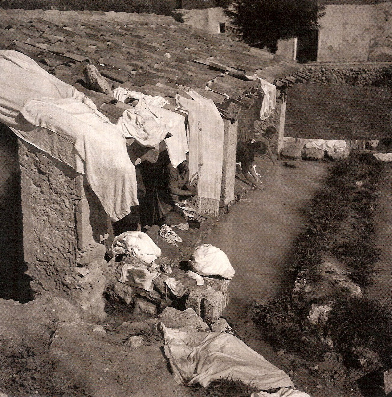 Lavaderos Pblicos - Lavaderos Pblicos. Foto antigua