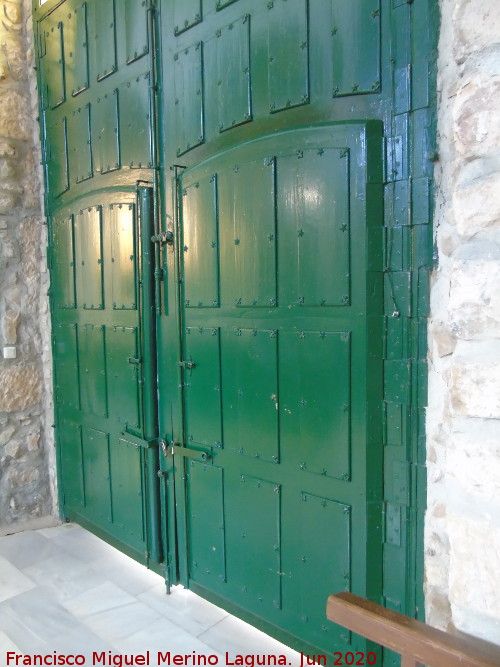 Puerta - Puerta. Ermita de la Virgen de la Estrella - Navas de San Juan