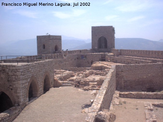 Castillo Nuevo de Santa Catalina - Castillo Nuevo de Santa Catalina. Patio de Armas con sus excavaciones arqueolgicas