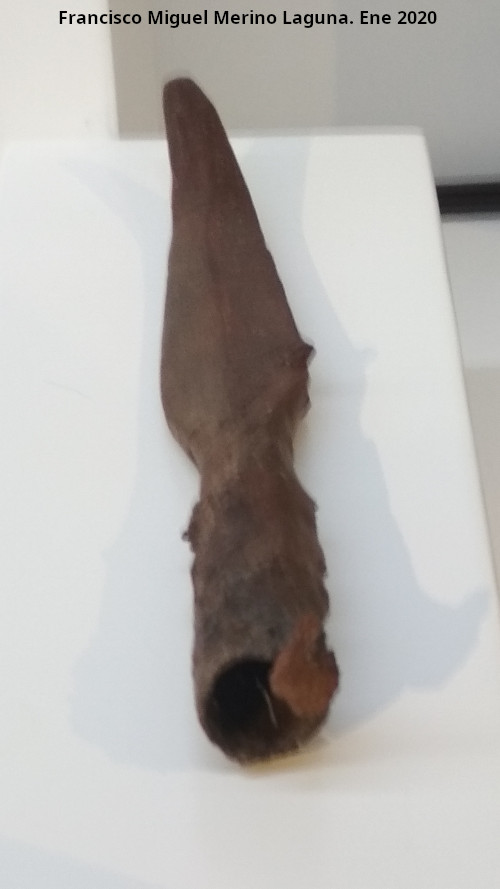 Palacio ibero del Cerro de la Merced - Palacio ibero del Cerro de la Merced. Lanza. Exposici�n en el Museo Ibero de Ja�n